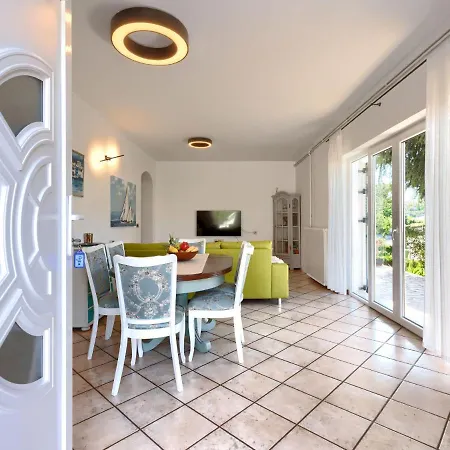 Apartmán Alba By Interhome Umag